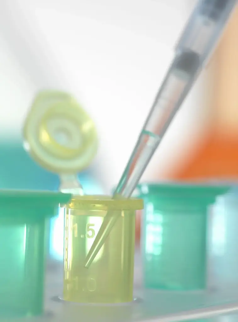 1000 ul Wide Bore FilterTip Racked, Sterile, 40 Racks Of 96 Tips/Unit